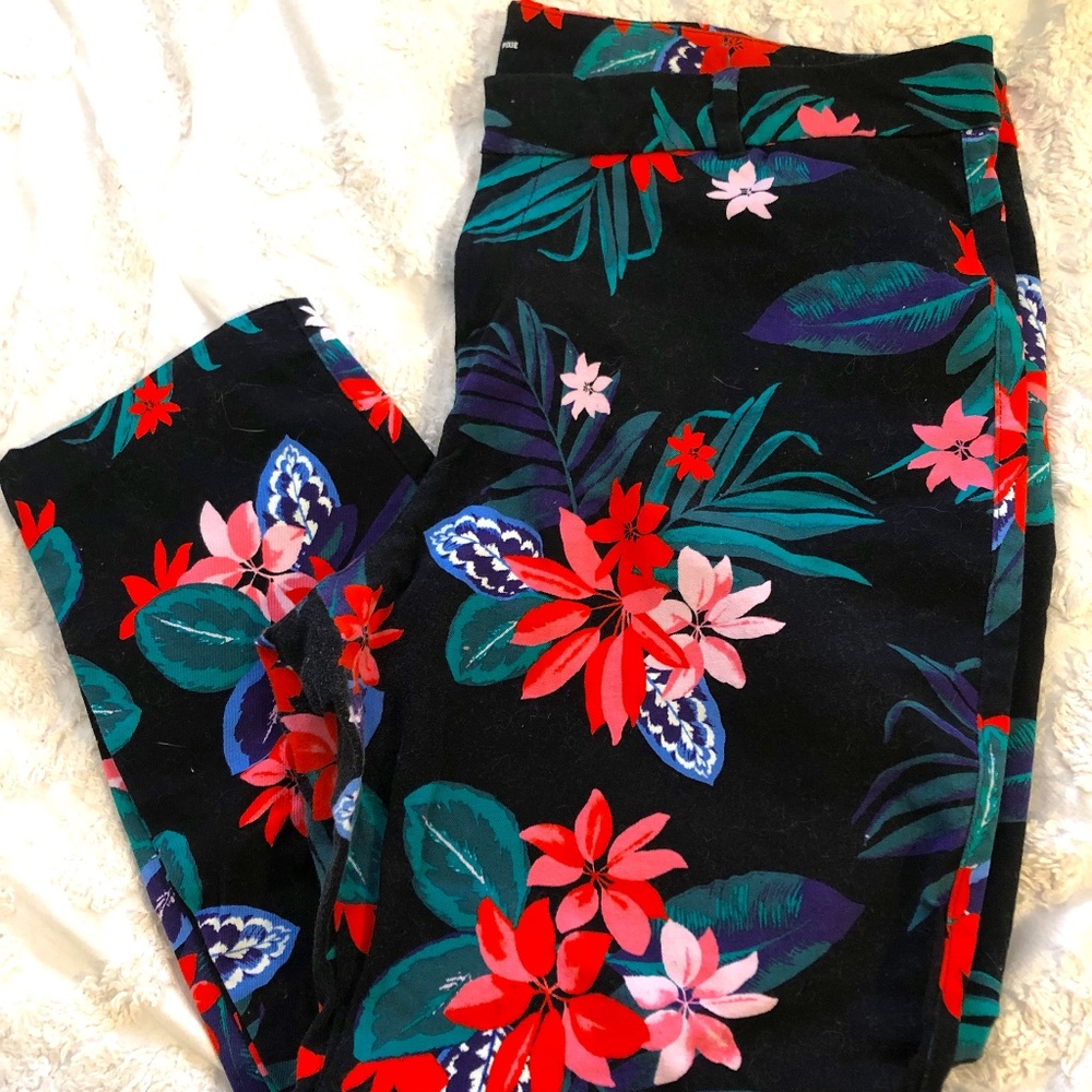 Old Navy Pixie Cut Floral Pants